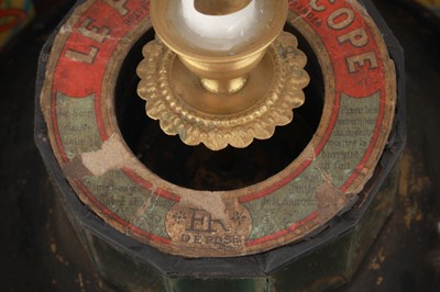 Lot 214 - A French Praxinoscope