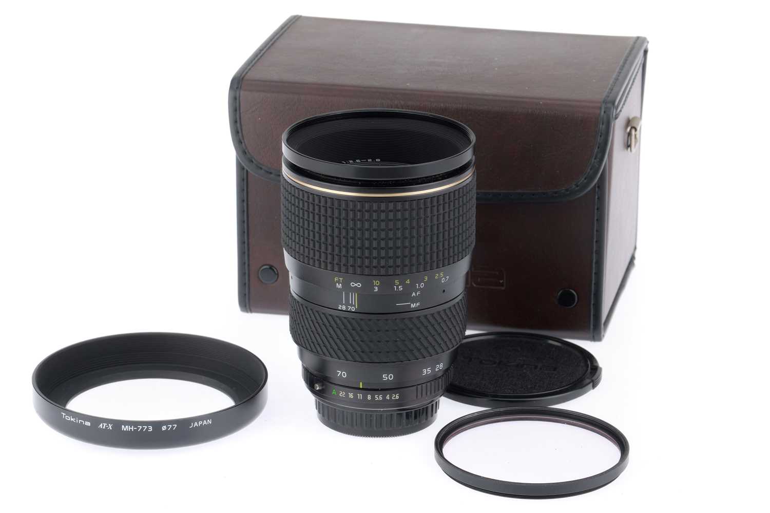Lot 320 - A Tokina ATX Pro AF 28-70mm Lens