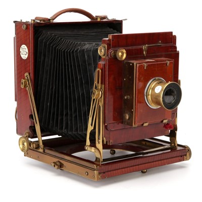 Lot 257 - A Thornton-Pickard Royal Ruby Half Plate Mahogany Field Camera