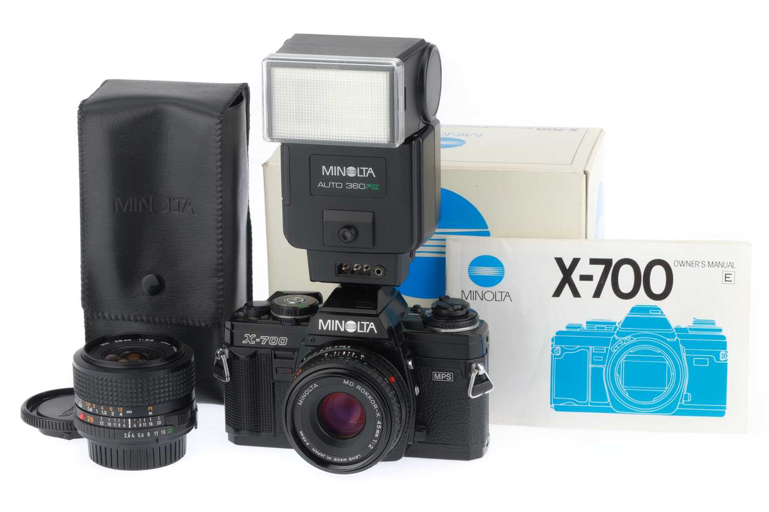 Lot 40 - A Minolta X-700 MPS 35mm SLR Camera Outfit