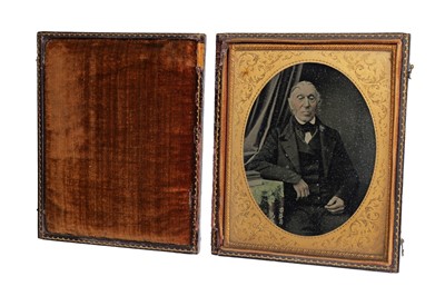 Lot 32 - Ambrotypes of Gentlemen