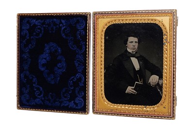Lot 32 - Ambrotypes of Gentlemen