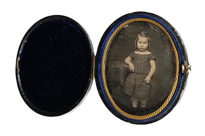 Lot 3 - Oval Daguerreotypes