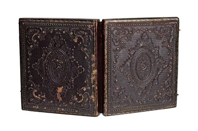 Lot 7 - Daguerreotypes of Women