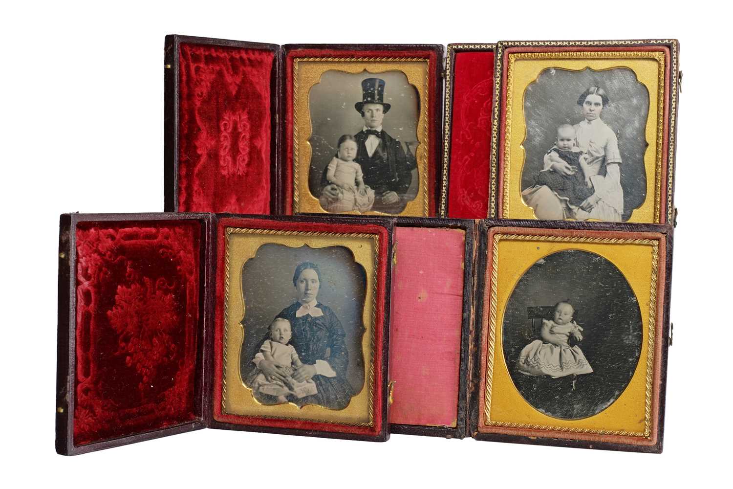 Lot 13 - Daguerreotypes of Children