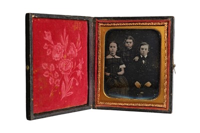 Lot 14 - Daguerreotypes of Children