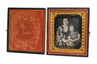 Lot 14 - Daguerreotypes of Children