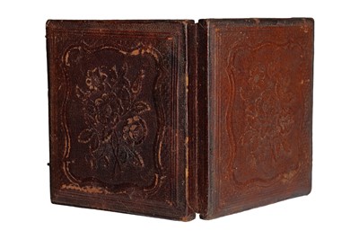 Lot 15 - Daguerreotypes of Men Sitters