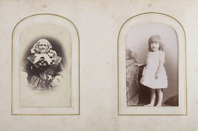 Lot 77 - CDV Album Miscellaneous (100 CDVs)