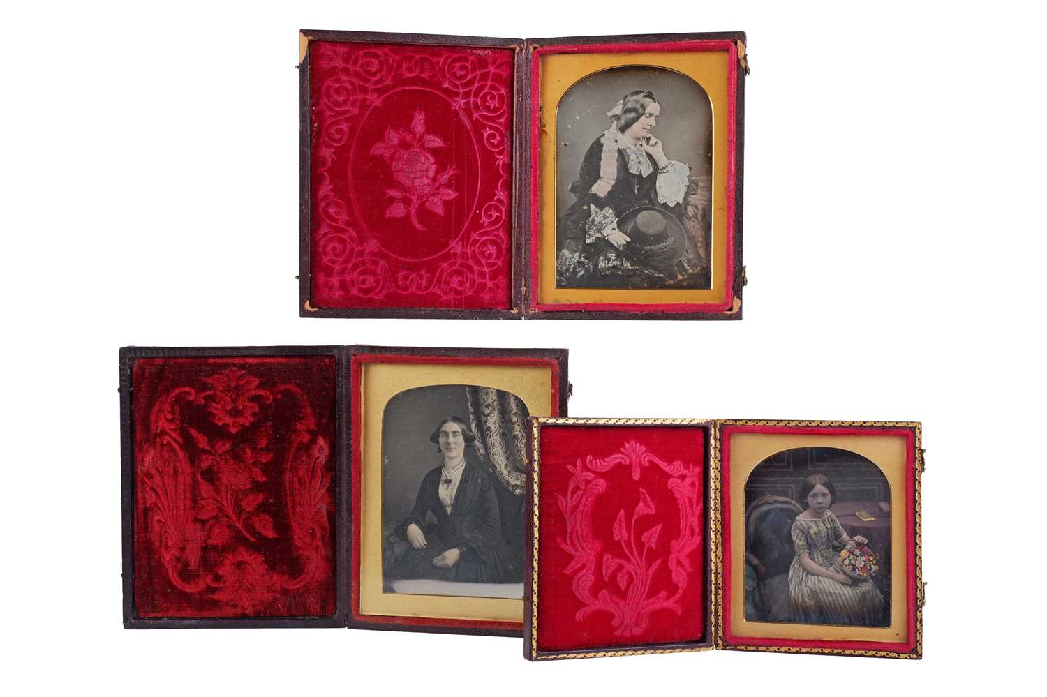 Lot 20 - Daguerreotypes Women Sitters