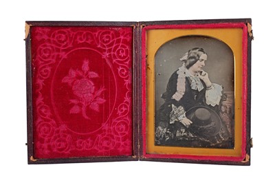 Lot 20 - Daguerreotypes Women Sitters