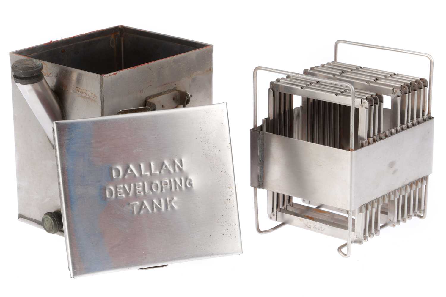 Developer Tanks Part Lot 190 - A Dallan Large Format Developing Tank