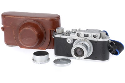 Lot 5 - A Leica IIIb 35mm Rangefinder Camera
