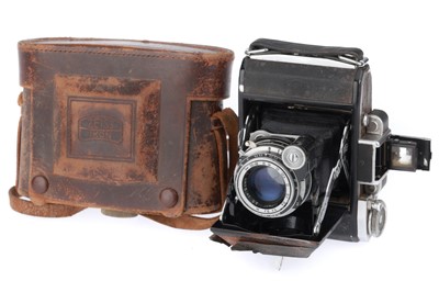 Lot 181 - A Zeiss Ikon Super Ikonta 531 Camera