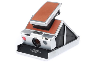 Lot 267 - A Polaroid SX-70 Alpha 1 Instant Film Cameras