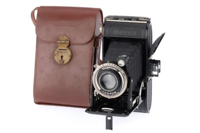 Lot 257 - A Voigtlander Bessa Folding Medium Format Camera