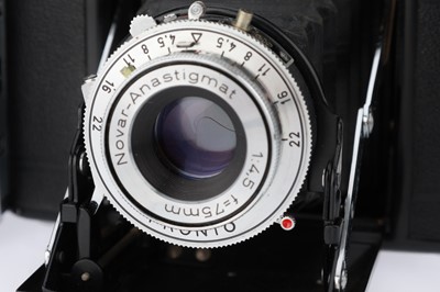 Lot 258 - A Selection of Folding Cameras