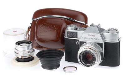 Lot 64 - A Kodak Retina Reflex S 35mm SLR Camera