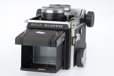 Lot 188 - A Mamiya C220 Medium Format TLR Camera