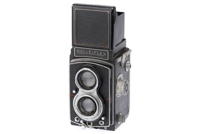 Lot 189 - A Rollei Rolleiflex New Standard Medium Format TLR Camera