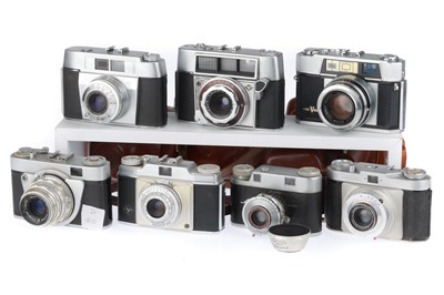 Lot 238 - A Selection of 35mm Cameras