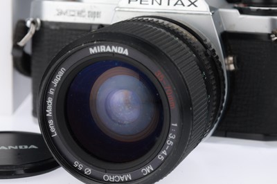 Lot 149 - A Group of Asahi Pentax 35mm SLR Cameras