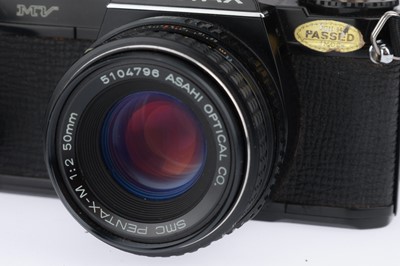 Lot 149 - A Group of Asahi Pentax 35mm SLR Cameras