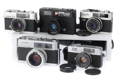 Lot 94 - A Group of 35mm Compact Cameras