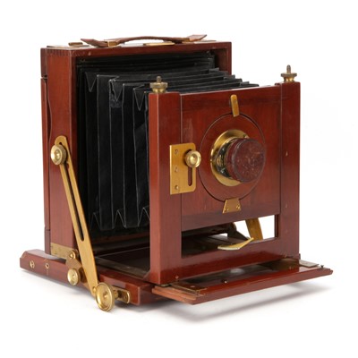 Lot 262 - A Hinton & Co Half Plate Mahogany Field Camera