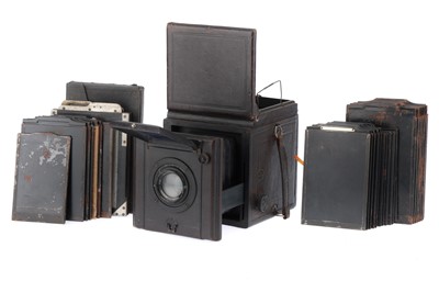 Lot 200 - A Butcher's Popular Pressman Camera
