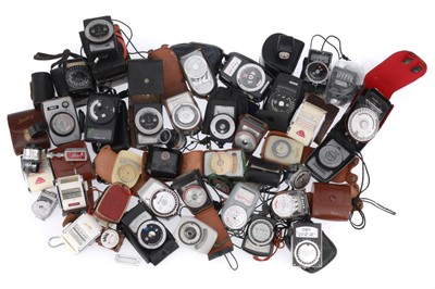 Lot 405 - A Large Selection of Exposure Meters