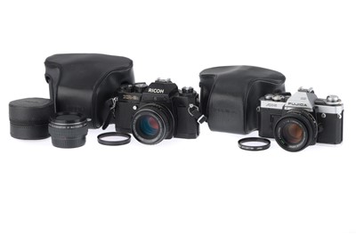 Lot 81 - comprising a Fujica AX-5 35mm SLR...