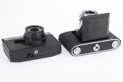 Lot 277 - A Lomo Cosmic Symbol and Zeiss Ikon Nettar Camera