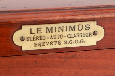 Lot 248 - Table Top Stereo Viewer "Le Minimus"