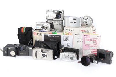 Lot 272 - A Selection of Digital Cameras