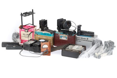 Lot 397 - A Selection of Bellows and Studio Meters