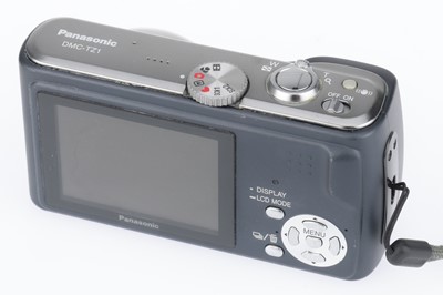 Lot 99 - A Panasonic Lumix DMC-TZ1 Digital Compact Camera