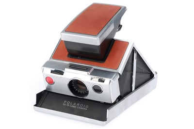 Lot 291 - A Polaroid SX-70 Land Camera