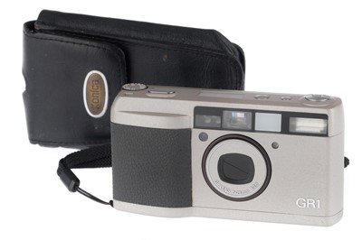 Lot 50 - A Ricoh GR1 35mm Compact Camera