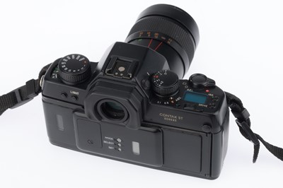 Lot 52 - A Contax ST 35mm SLR Camera