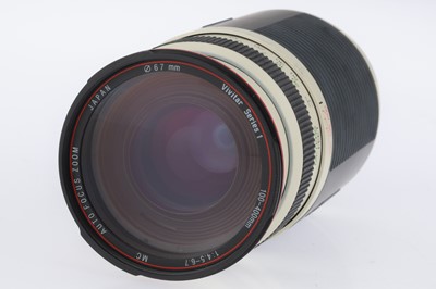Lot 338 - A Vivitar Series 1 100-400mm Zoom Lens