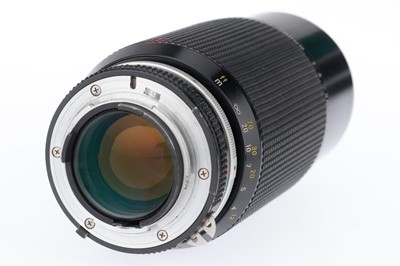 Lot 334 - A Nikon f/4 Ais 80-200mm Zoom Lens