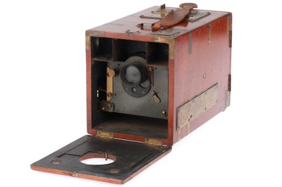 Lot 214 - A Benetfink & Co. Lightning Hand Camera