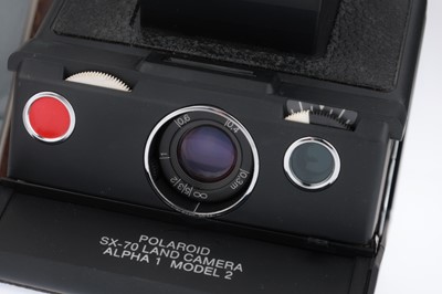 Lot 250 - A Polaroid SX-70 Land Camera Alpha 1 Model 2 Camera