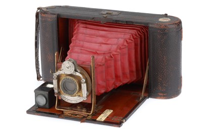 Lot 208 - A J. Lizars "Challenge" Folding Camera