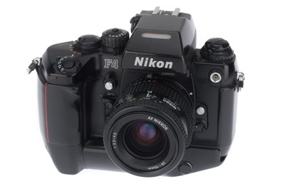 Lot 18 - A Nikon F4 35mm SLR Camera