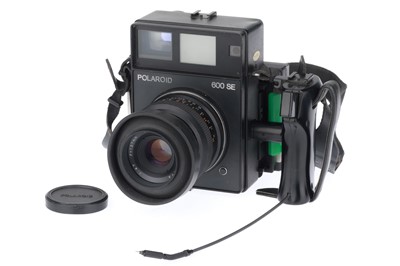 Lot 302 - A Polaroid 600SE Instant Film Camera