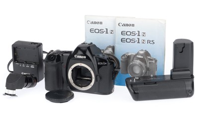 Lot 115 - A Canon EOS 1N 35mm SLR Camera Body