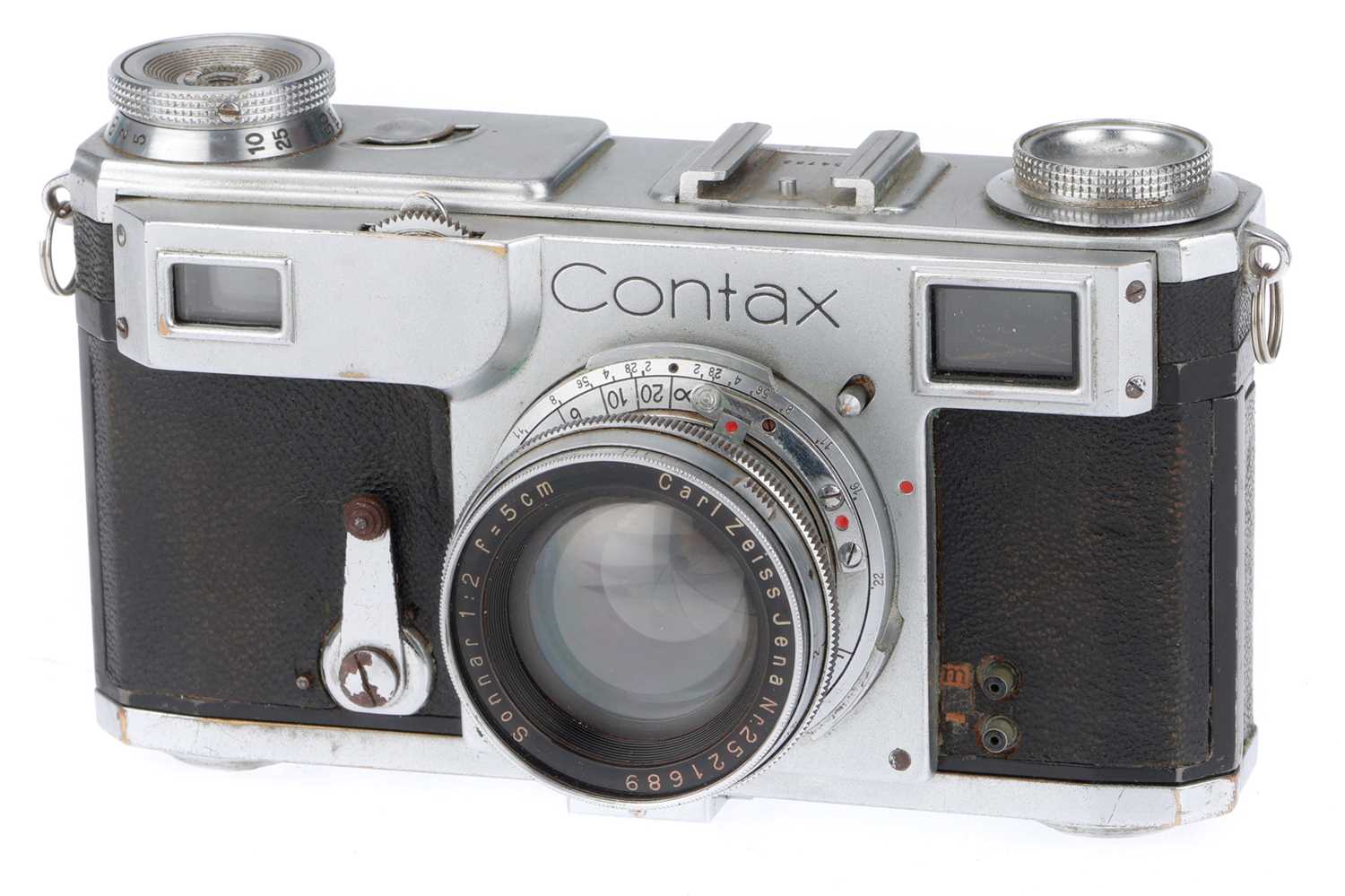 Contax T Lot 12 - A Contax II 35mm Rangefinder Camera,