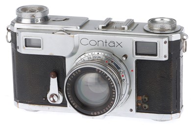 Lot 12 - A Contax II 35mm Rangefinder Camera